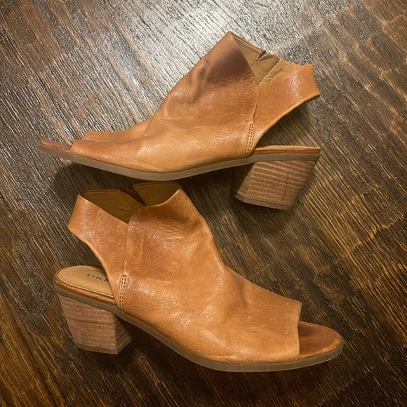 Lucky Brand Booties - Picture 1 of 3